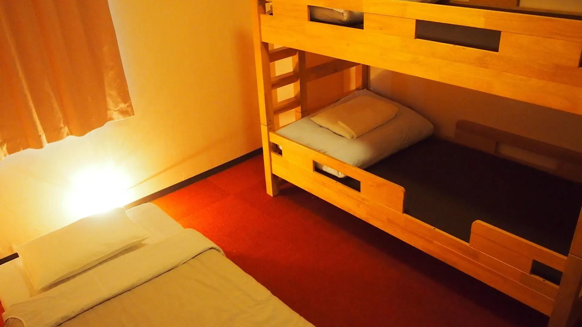 Khaosan Chitose Family Hostel