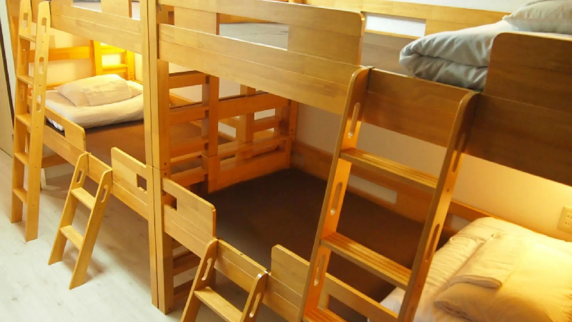 Khaosan Chitose Family Hostel