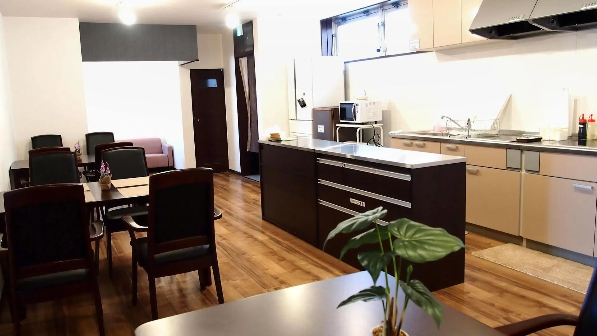 Khaosan Chitose Family Hostel  Chitose (Hokkaido)
