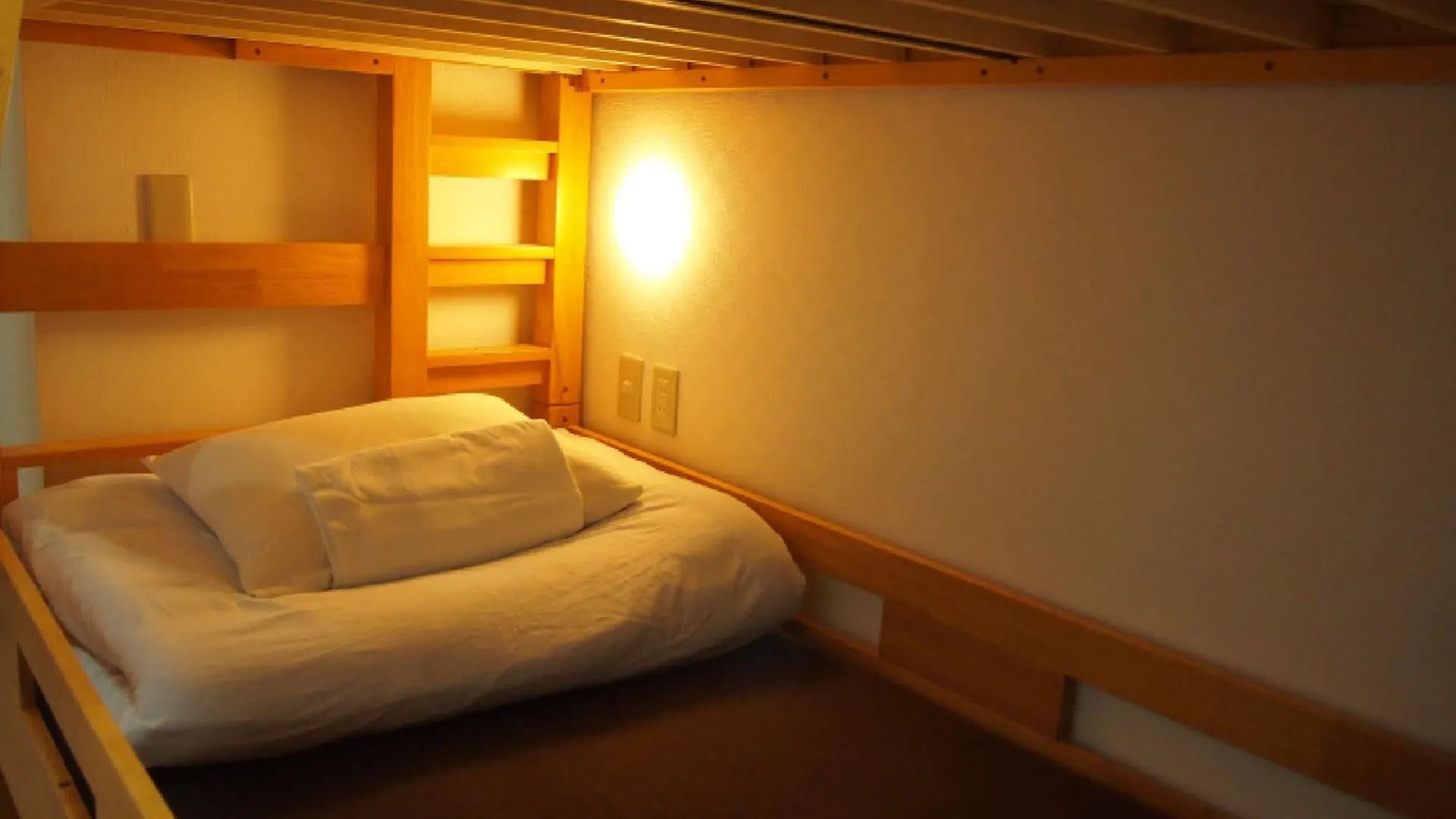 Khaosan Chitose Family Hostel
